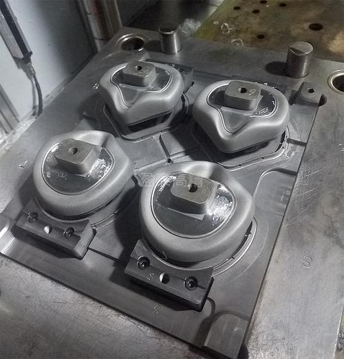无飞边LSR模具加工 深圳硅胶模具厂家的精密制造之道
